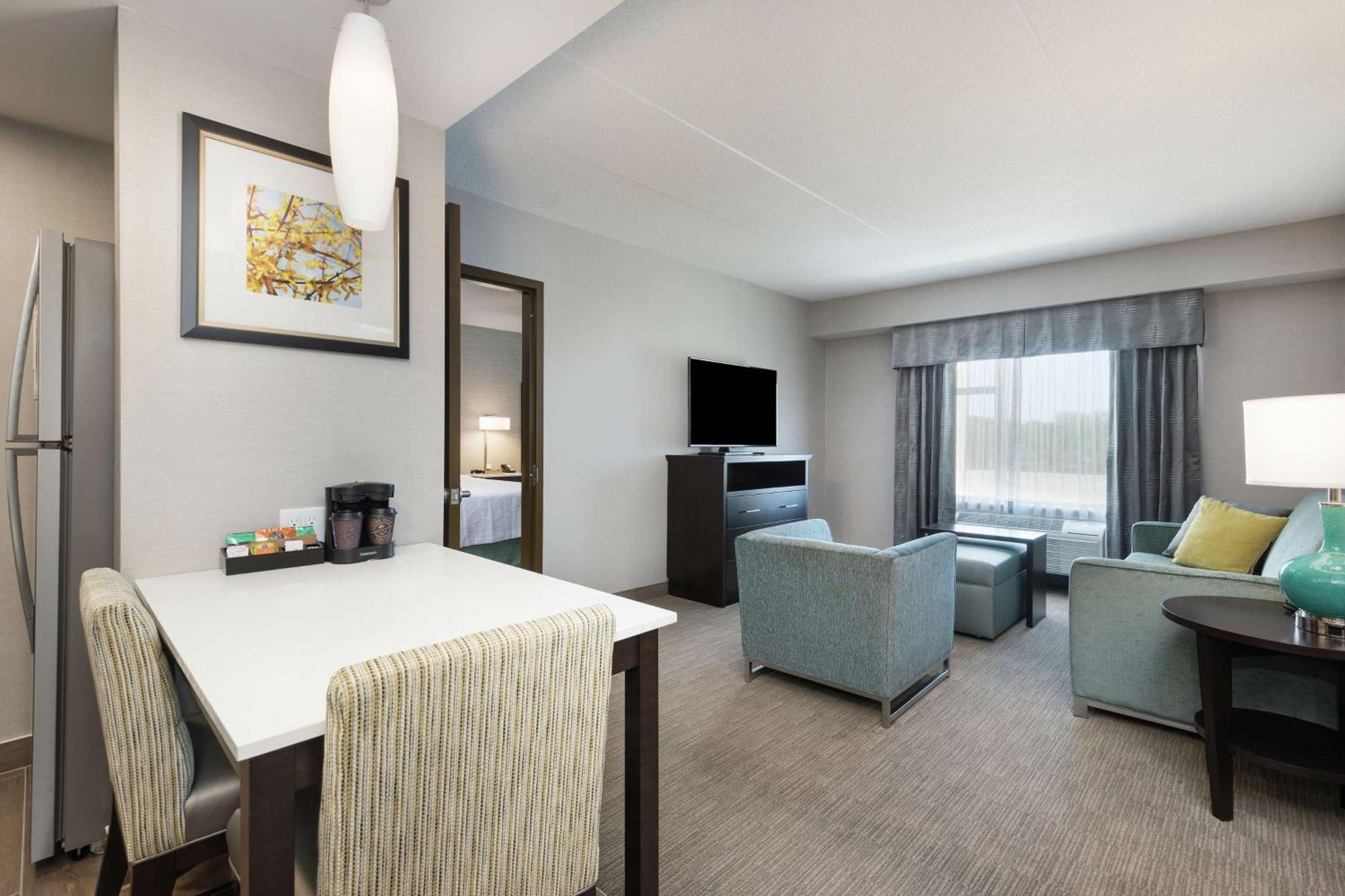 Homewood Suites By Hilton Ottawa Airport Esterno foto